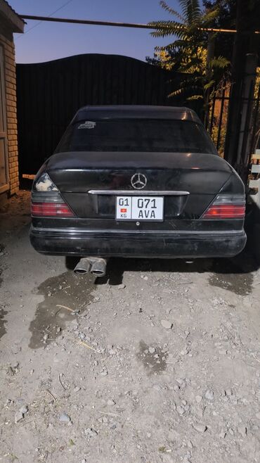 мерс лимузин: Mercedes-Benz W124: 1995 г., Седан