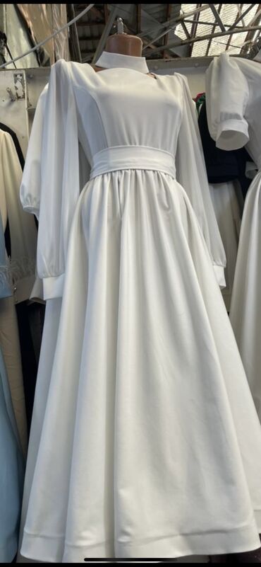 платье с белым воротником: Бий үчүн көйнөк, Узун модель, түсү - Ак, Бар