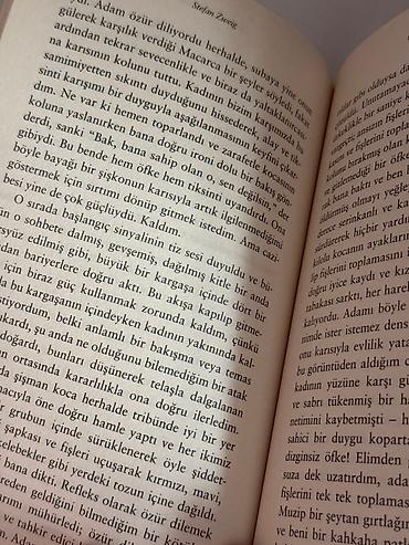 Bədii ədəbiyyat: Kitabların hər biri tam orijinaldır. Oxunmasına baxmayaraq, heç bir — 8