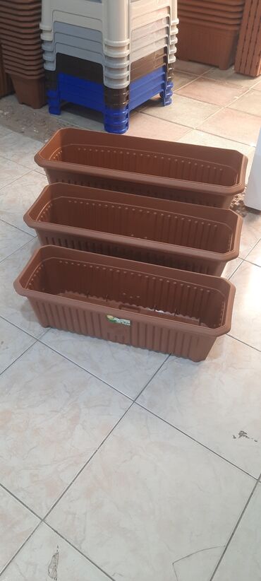 Bitkilər üçün dibçəklər: Dibcek qabi duzbucaqli kvadrat ayaqli gul qabi duzbucaqli kvadrat — 10