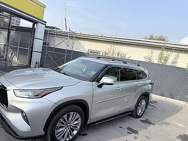 2 8: Toyota Highlander: 2022 г., 2.5 л, Автомат, Гибрид, Кроссовер — 9