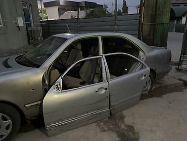 x class: Mercedes-Benz E-Class: 1996 г., 2.9 л, Механика, Дизель, Седан — 5