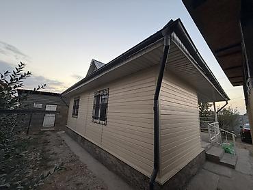 Продажа коттеджей и домов: 4 комнаты, 4 м², 4 соток, Бишкек, Ак-Ордо 3 ж/м Собственник — 20