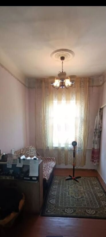 дом селекционное: 57 кв. м, 3 бөлмө, Унаа токтотуучу жай, Забор, тосулган