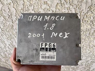2001: Блок управления двигателем (ЭБУ) Denso для Mazda Premacy. - — 1