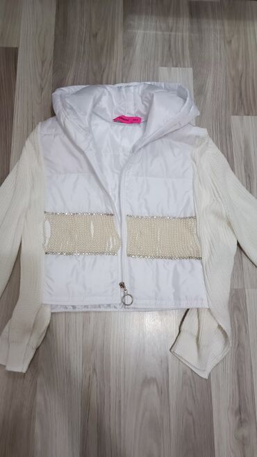 qadın jaketləri: Женская куртка S (EU 36), M (EU 38), цвет - Белый