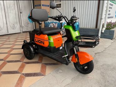 зарядка аккумулятора: Трёхколёсный скутер От фирмы XDAO 3 местный Макс Скорость 35/40