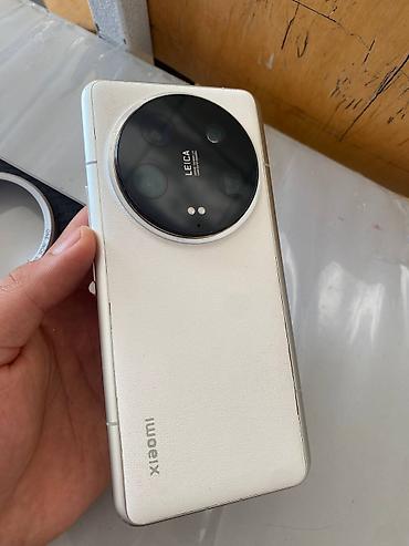 xaomi 17: Xiaomi, 14 Ultra, Б/у, 256 ГБ, цвет - Белый, 2 SIM — 2