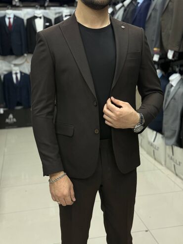 Kostyumlar: Kişi dəst kostyum Şık və modern seçimlər 😎 Mağaza var. Nağd və — 5
