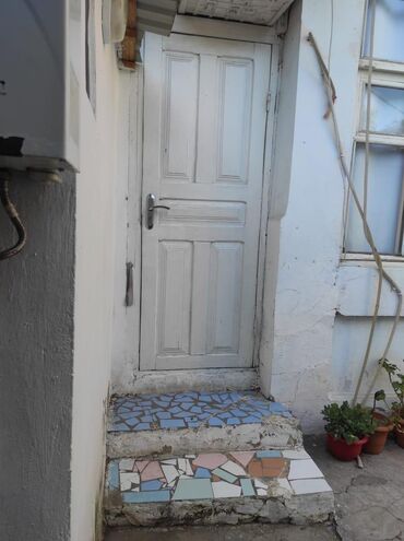 Uzunmüddətli kirayə evlər: 2 otaqlı mənzil – həyət evi tipli - Daxili plan: bir otaq — 9