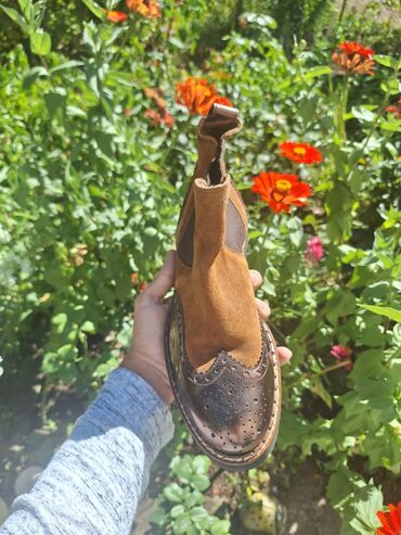 Gležnjače: Ženske kratke čizme – više modela Muške cipele. cena od 30 do 60 — 27