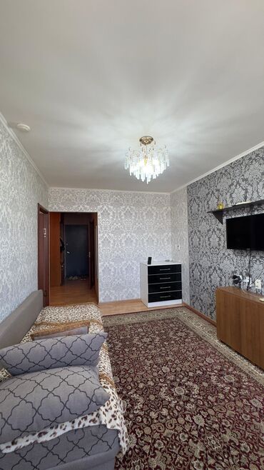 Продажа домов: 1 комната, 41 м², Индивидуалка, 14 этаж, Старый ремонт