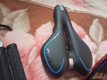 Велозапчасти: Грипсы пара 300 сом переключатель 1200 сиденья 1000 сом 1500 сом 2000 — 5