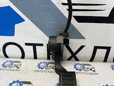 другой: Педаль газа Volvo FH12 fh12.380 D12 380 2003 Контрактный из Германии — 2