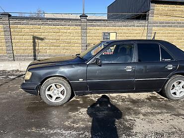 Mercedes-Benz: Mercedes-Benz W124: 1992 г., 2 л, Механика, Бензин, Седан — 6