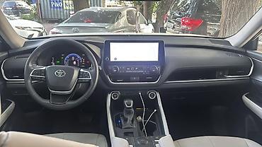 Toyota: Toyota Grand Highlander: 2024 г., 2.5 л, Автомат, Гибрид, Кроссовер — 4
