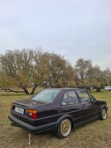Volkswagen: Volkswagen Jetta: 1985 г., 1.6 л, Механика, Бензин, Купе — 5