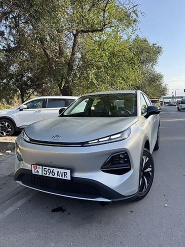 j 05: Changan Qiyuan Q05: 2026 г., Электромобиль — 1
