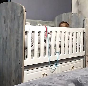 Oğlan və qız üçün, İşlənmiş, Dördbucaq, Beşik, Matras ilə, Yellənmə mexanizmi ilə