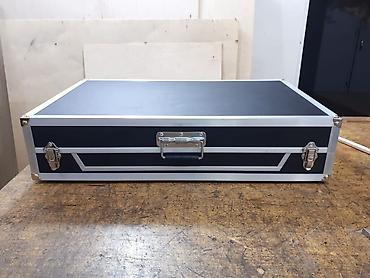 Futlyarlar, çexollar: DJ avadanlıqları üçün xüsusi hazırlanmış hard case-lər Məhsul: DJ — 12