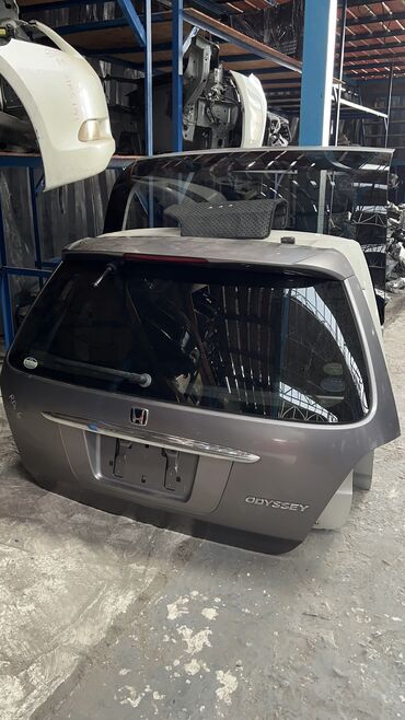 Крышки багажника и комплектующие: Крышка багажника Toyota, Б/у, Оригинал — 27