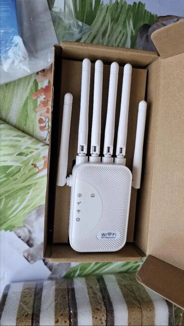 Modemlər və şəbəkə avadanlıqları: Salam Bu Wifi Uzadici Yeni Alinib Amma Mene Lazm olmadiqi Üçün