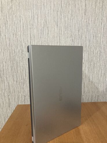 ASUS: Salam notebook asus 1tb yaddaş var təzə alınıb 9-10 ay olar nağd — 8