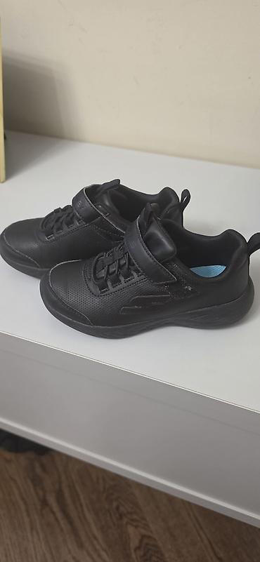 Uşaq ayaqqabısı – qara rəng, Skechers 27.5 olchu,cox seligeli ve az