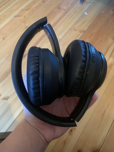 Qulaqcıqlar: İşlənmiş Simsiz (Bluetooth) Qulaqcıqlar, rəng - Qara