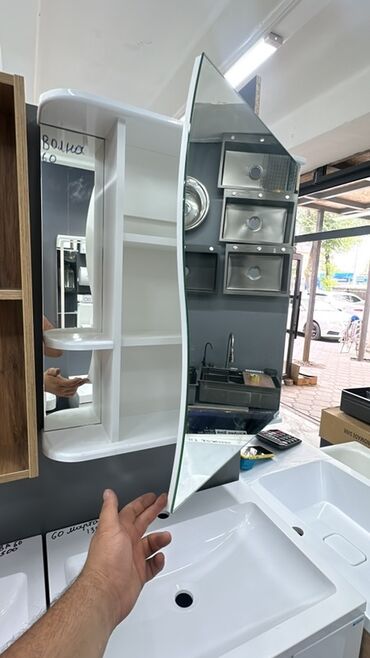 шкаф для папок в офис: Жуунуучу бөлмө үчүн шкаф, Күзгүсү менен