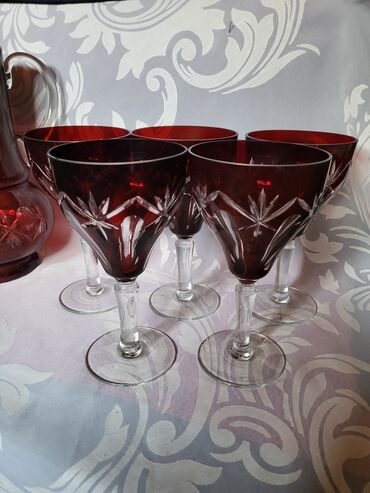 Kuhinjski setovi: Servis kristal za vino,rucno graviran 60,70te god. Servis — 6
