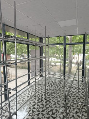 Digər mebel: Vitrinlər Cəmi 15 gün istifadə edilib və hər biri yenidir . Mebellerin — 10