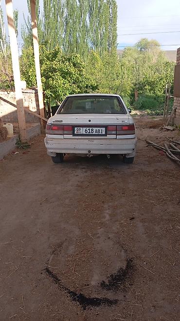 авто элек: Mazda 626: 1991 г., 2 л, Кол менен иштөөчү, Седан — 2