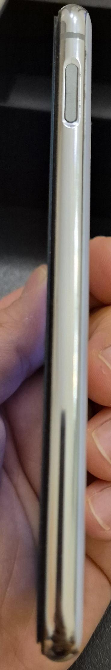 honor robot phone: Samsung Galaxy S10e, Б/у, 128 ГБ, цвет - Белый, 2 SIM — 3