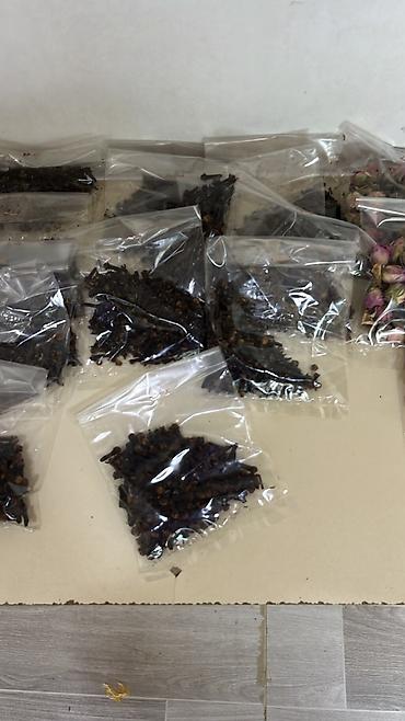 cicək: Qurutulmuş bitki çayı qarışıqları və ədviyyatlar – paketlərlə - Gül — 5