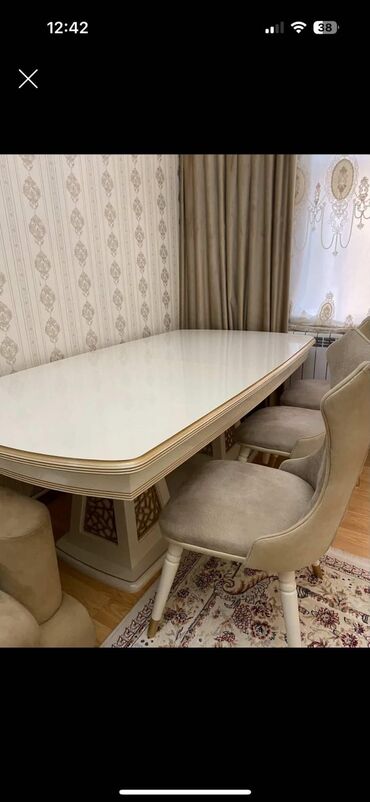 Стулья: Для гостиной, Б/у, Овальный стол, 8 стульев