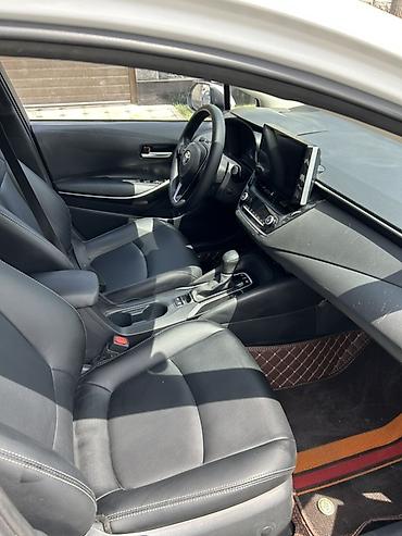 машина гибрид марки: Toyota Corolla: 2021 г., 1.8 л, Вариатор, Гибрид, Седан — 6