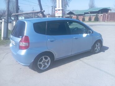 Honda: Honda Fit: 2003 г., 1.3 л, Вариатор, Бензин, Седан