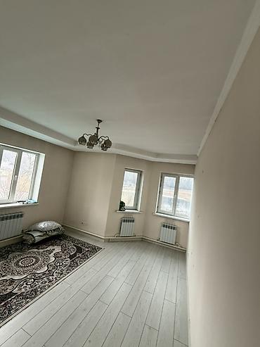 Долгосрочная аренда домов: 200 м², 4 комнаты — 14