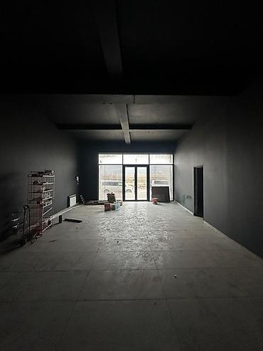 Аренда магазинов: Магазин, В жилом доме, 144 м² Не действующий, Без оборудования, С ремонтом, Электричество, Отдельный вход — 18