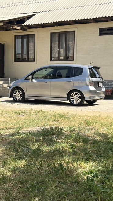 коробка на хонда срв: Honda Fit: 2006 г., 1.5 л, Механика, Бензин, Хетчбек