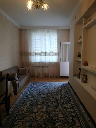 Uzunmüddətli kirayə mənzillər: Badamdar Bazar Storun ustunde 2 otag 17/8 menzil kiraye verilir — 5