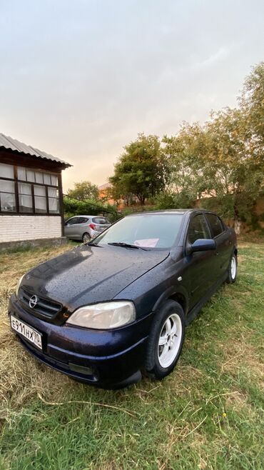 срочно продам машину: Opel Astra: 2002 г., 1.6 л, Механика, Бензин, Седан