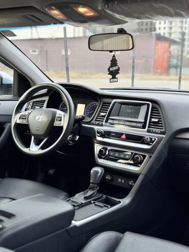 Hyundai: Hyundai Sonata: 2019 г., 2 л, Автомат, Газ, Седан — 8
