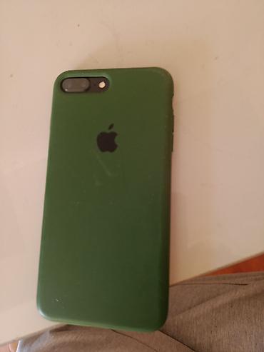 айфон 7 купить: Apple iPhone 7 Plus, 5.5" - Цвет: чёрный фронт, зелёный чехол - Экран — 2