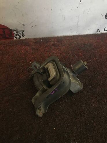 Замки: Подушка акпп Toyota Ist NSP10 2NZ 2002 (б/у)
