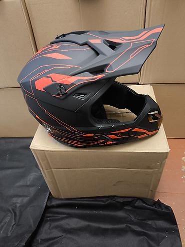 Шлемы: Мотошлем кроссовый (интеграл с визором-пиком) - Тип: полноразмерный — 6