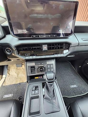 спойлер тайота: Toyota Hilux: 2026 г., 2.8 л, Автомат, Дизель, Пикап — 5