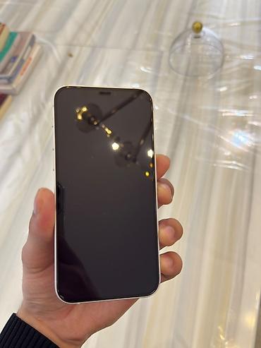 iphone 23: IPhone 12, Ağ, Qırıq — 5