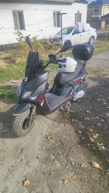 купить мотороллер муравей в бишкеке: Скутер/макси-скутер городской класса. Характеристики и оснащение: -